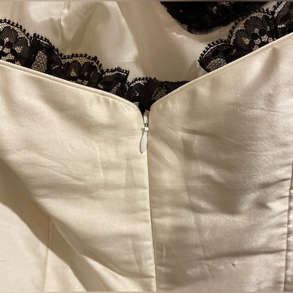 Raw silk mermaid wedding gown - Picture 9 of 12